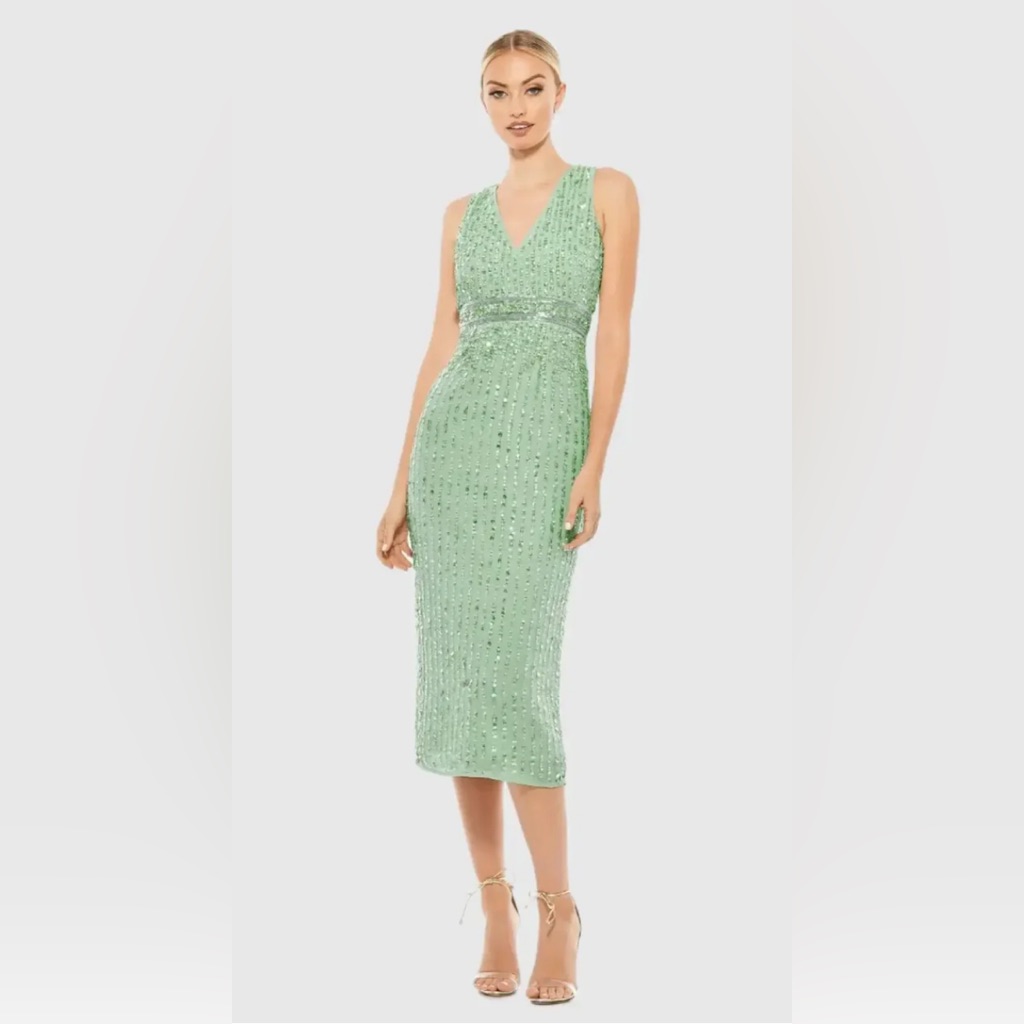 New Mac Duggal 93606 Green Sequined Sleeveless V-Neck Midi Sheath Dress - Size 2